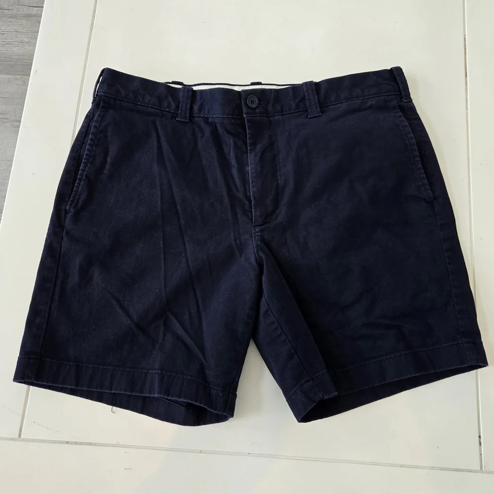 J. Crew Men's Navy Shorts 34 With 7